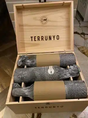 terrunyo caixa madeira