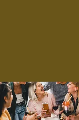 Happy-hour-amizade-vinho-frutal-doce-mobile